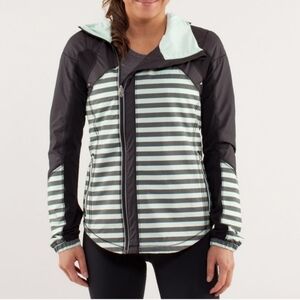 LULULEMON 'GET UP AND GLOW' JACKET SIZE 4 Running Workout Athletic Sporty